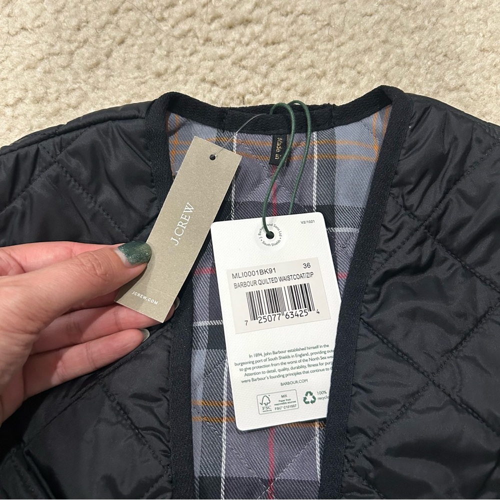 NWT Barbour Vest - Picture 3 of 5